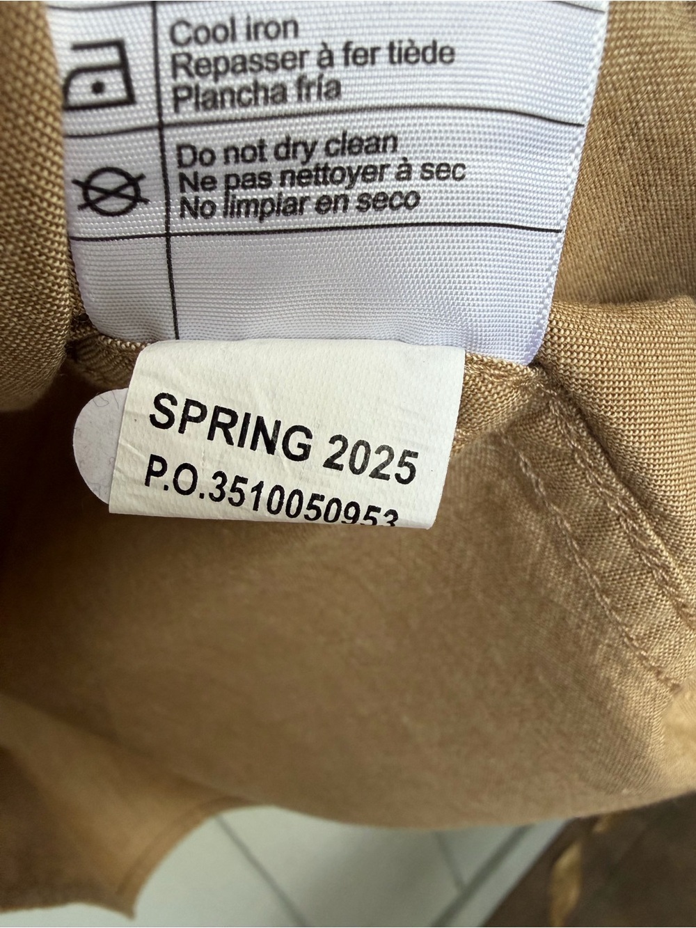 Sz S Carhartt Mens Button-Down Shirt in dark Tan chambray.. like new condition - Picture 10 of 13